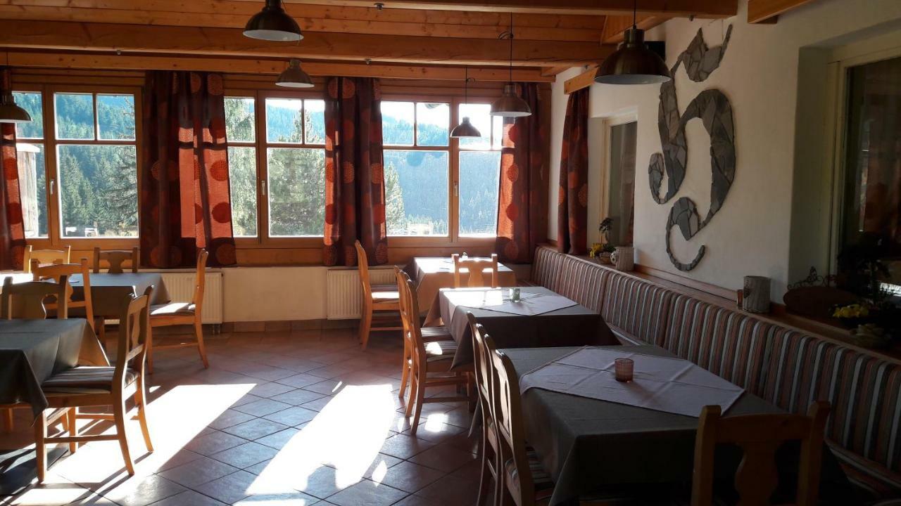 Alpengasthof Hoiswirt Modriach Екстериор снимка